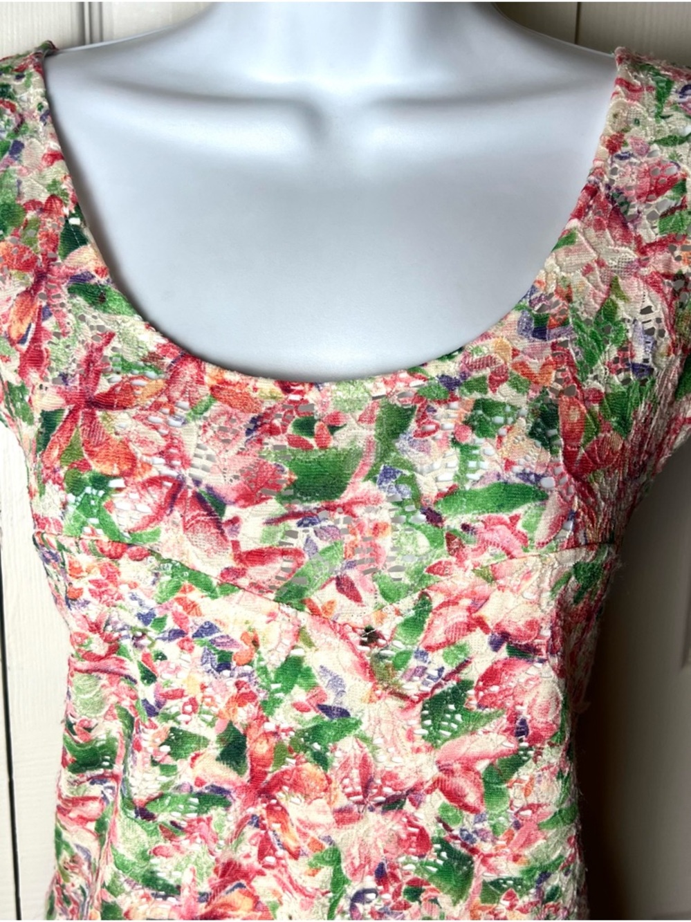 FREE PEOPLE Dress Lace Overlay Open Back Cap Sleeves Floral Pink Green Small - Picture 5 of 10